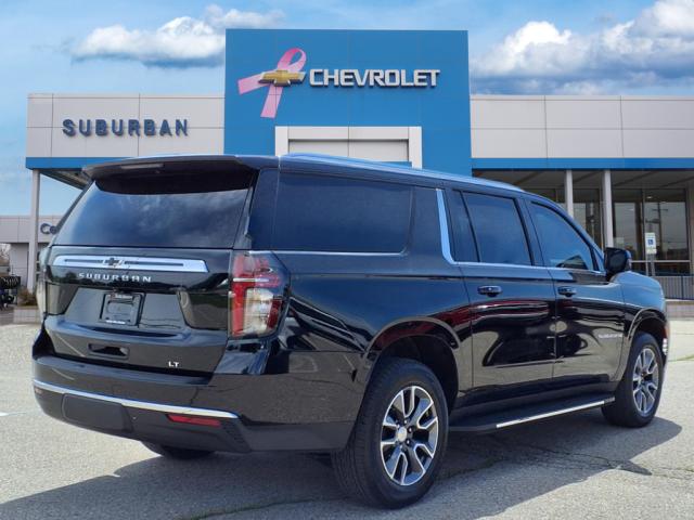 2022 Chevrolet Suburban LT