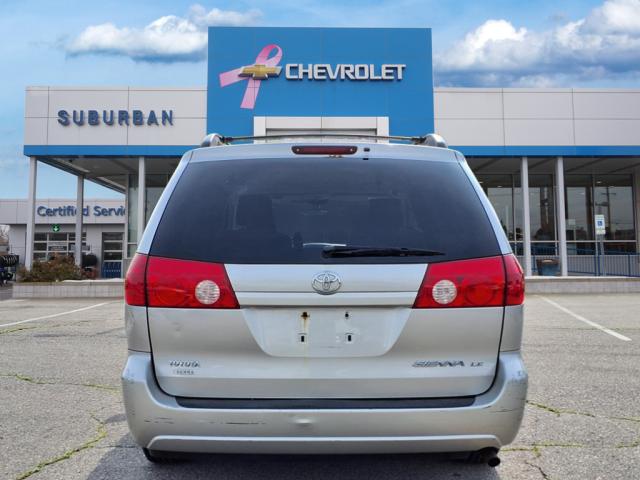 2008 Toyota Sienna LE 7-Passenger