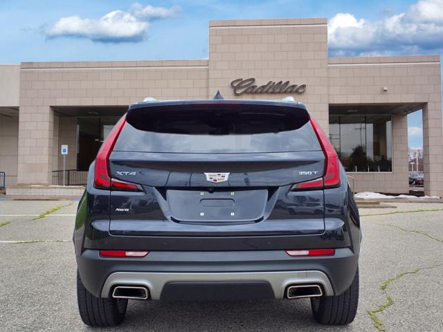 2023 Cadillac XT4 Premium Luxury