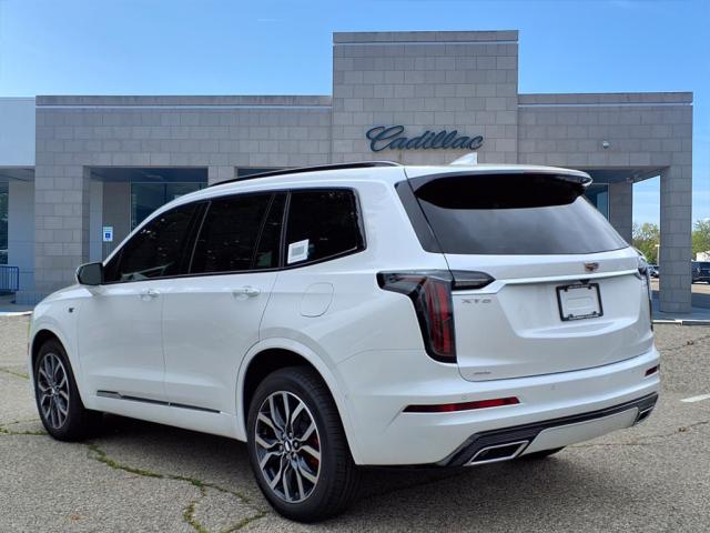 2025 Cadillac XT6 Sport