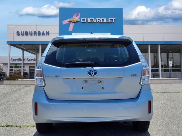 2014 Toyota Prius v Five