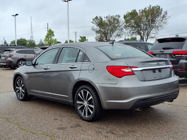 2012 Chrysler 200 S