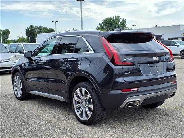 2023 Cadillac XT4 Premium Luxury