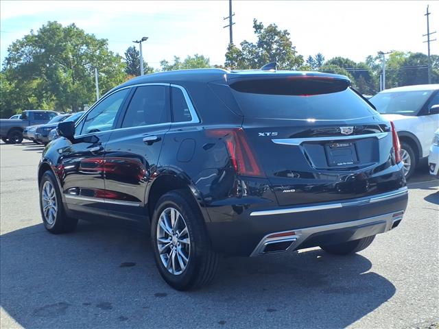 2022 Cadillac XT5 Premium Luxury