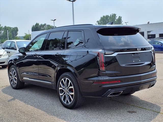 2022 Cadillac XT6 Sport