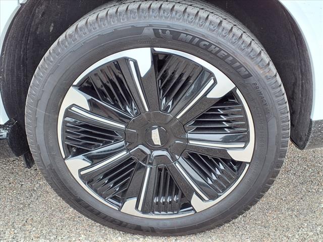 2025 Cadillac Escalade IQ Sport 2