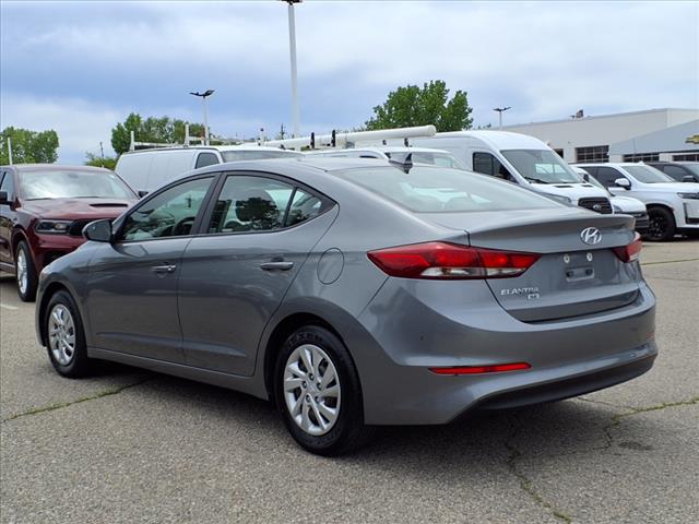 2017 Hyundai ELANTRA SE
