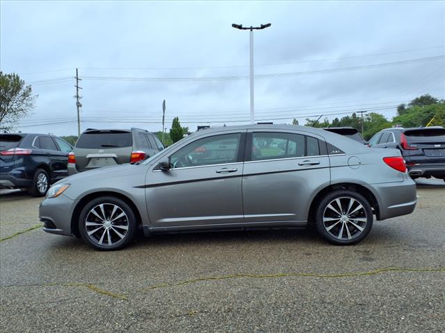 2012 Chrysler 200 S