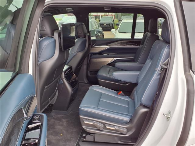 2025 Cadillac Escalade IQ Sport 2