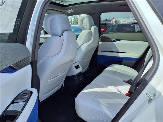 2025 Cadillac OPTIQ Sport 2
