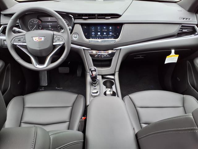 2025 Cadillac XT6 Luxury
