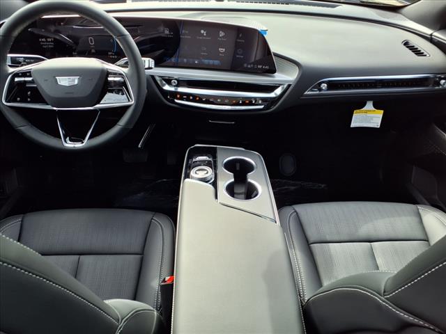 2025 Cadillac LYRIQ Sport 1