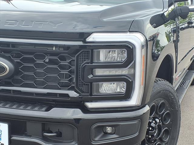 2025 Ford F-350 Super Duty Lariat