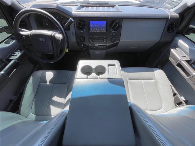 2012 Ford F-350 Super Duty 4WD CREW CAB 156  XL