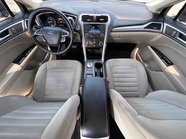 2017 Ford Fusion SE FWD
