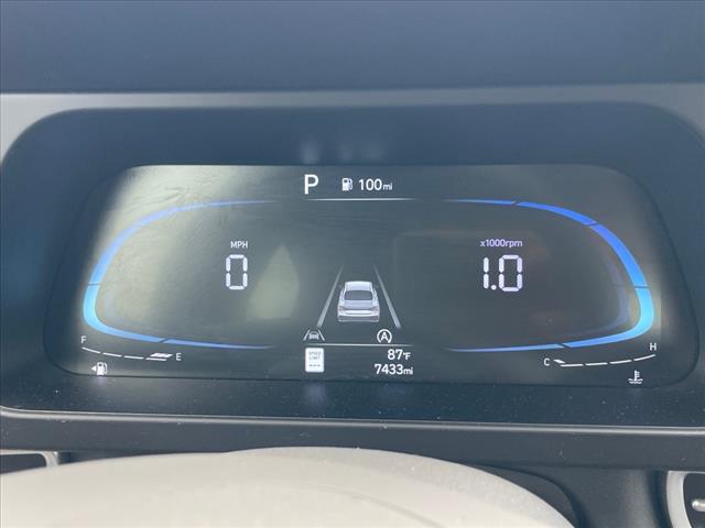2024 Hyundai ELANTRA SE IVT