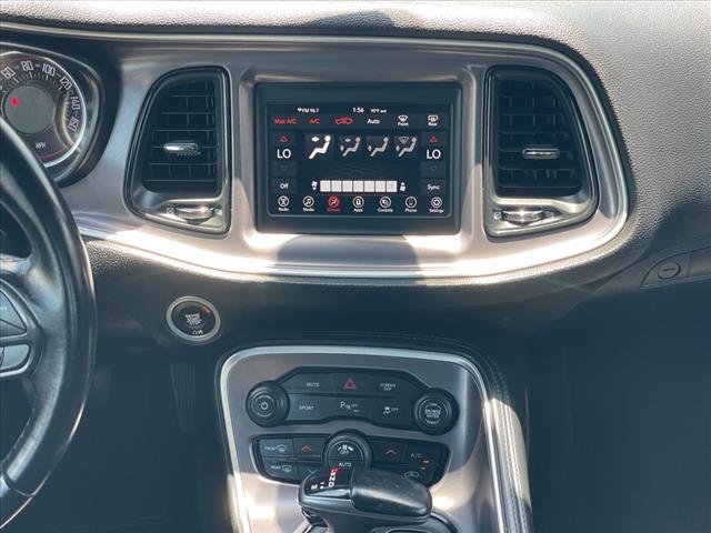 2021 Dodge Challenger SXT RWD