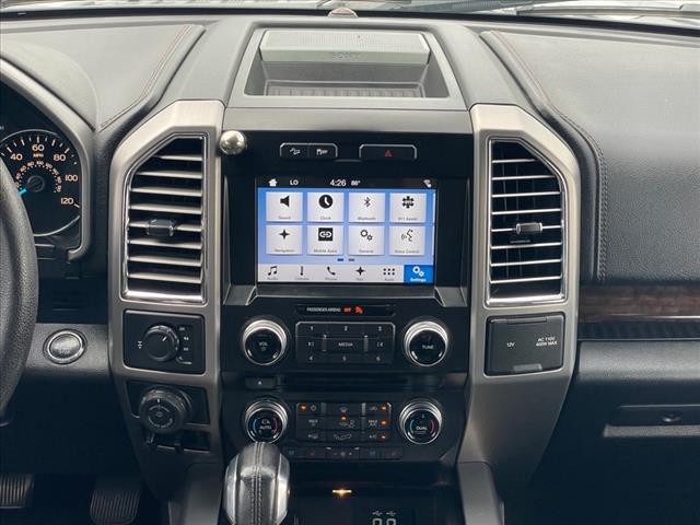 2016 Ford F-150 4WD SUPERCREW 145  PLATIN