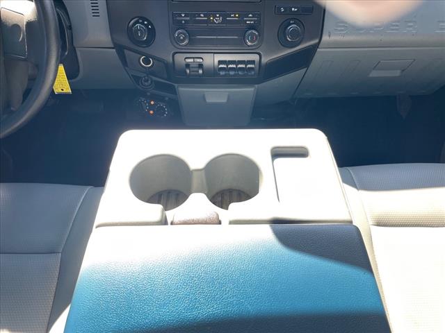 2012 Ford F-350 Super Duty 4WD CREW CAB 156  XL