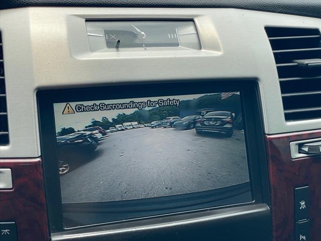 2011 Cadillac Escalade 2WD 4DR BASE