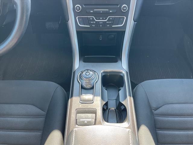 2017 Ford Fusion SE FWD