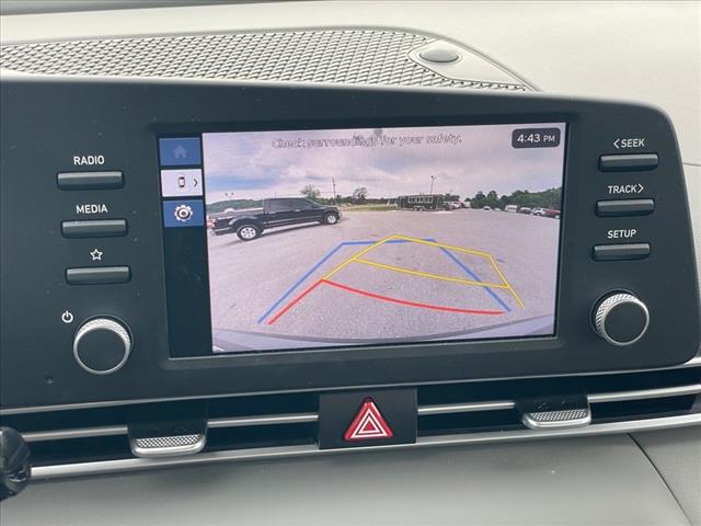 2024 Hyundai ELANTRA SE IVT