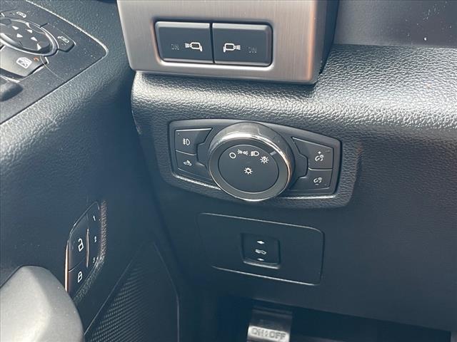 2016 Ford F-150 4WD SUPERCREW 145  PLATIN