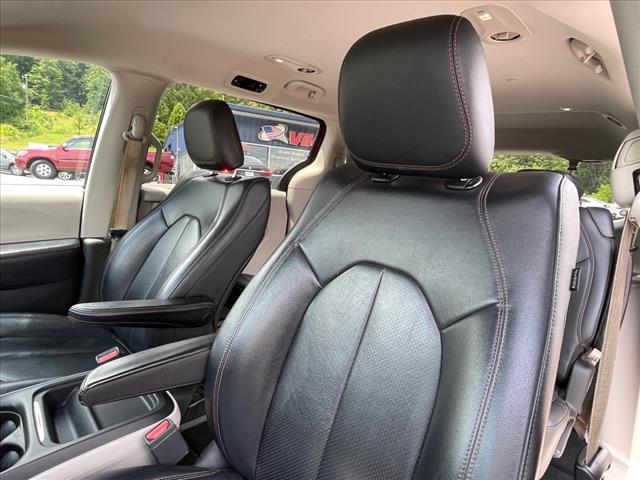 2019 Chrysler Pacifica TOURING L FWD