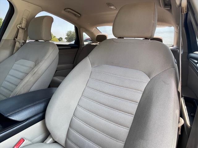 2017 Ford Fusion SE FWD