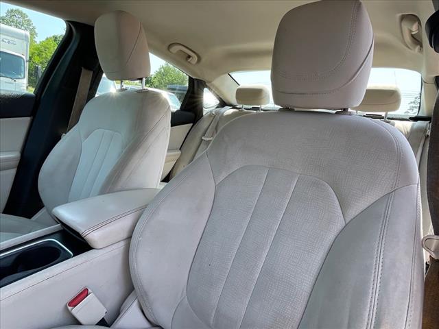 2015 Chrysler 200 4DR SDN LIMITED FWD