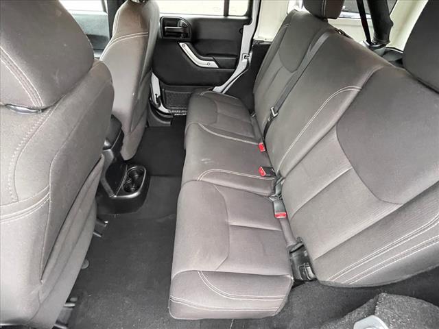 2015 Jeep Wrangler Unlimited 4WD 4DR SAHARA