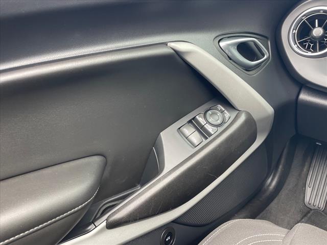 2023 Chevrolet Camaro 2DR CONV 1LT