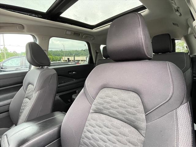 2022 Nissan Pathfinder SV 4WD