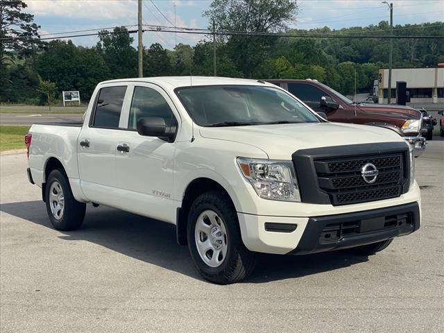 2021 Nissan Titan 4X4 CREW CAB S