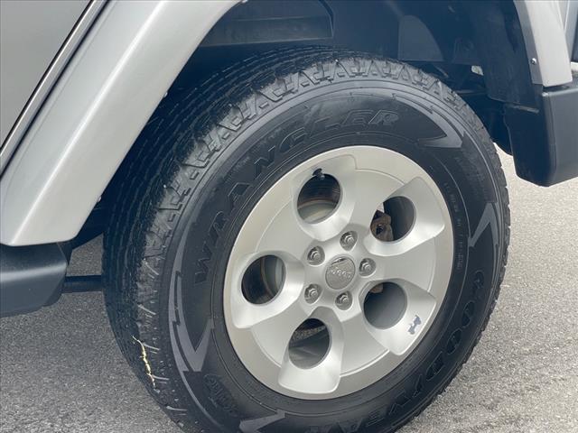 2015 Jeep Wrangler Unlimited 4WD 4DR SAHARA