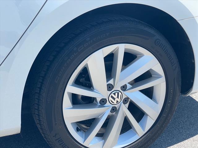 2018 Volkswagen Passat 2.0T SE AUTO