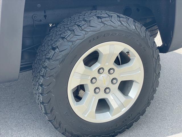 2018 Chevrolet Silverado 1500 4WD DOUBLE CAB 143.5  LT