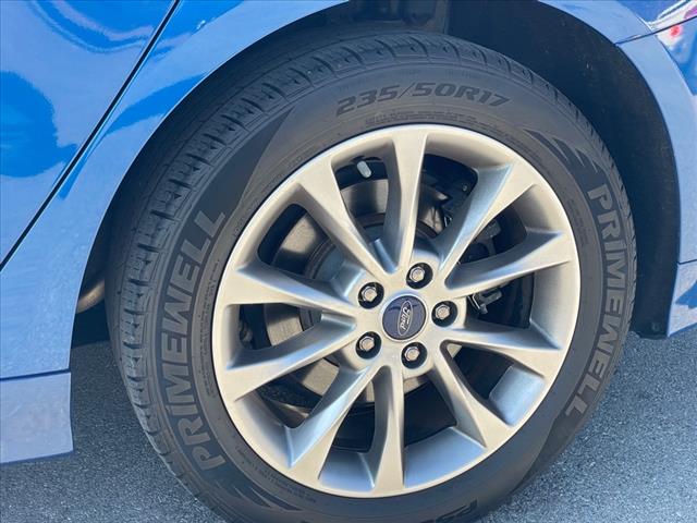 2017 Ford Fusion SE FWD