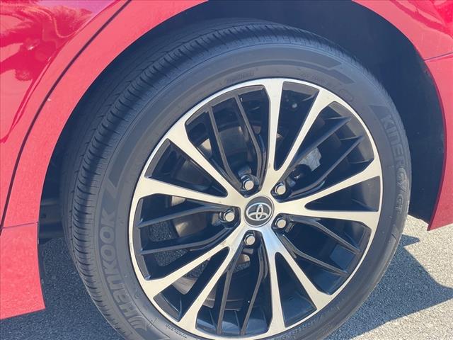 2020 Toyota Camry SE AUTO