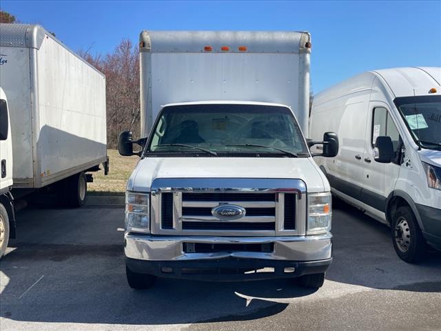 2013 Ford E-Series E-350 SUPER DUTY 176  DRW