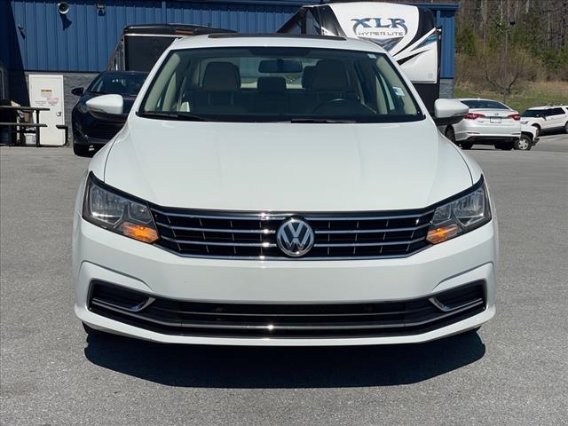 2018 Volkswagen Passat 2.0T SE AUTO