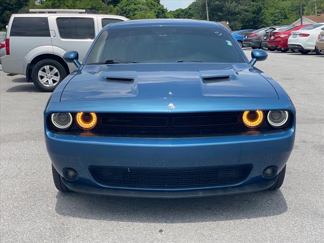 2020 Dodge Challenger SXT RWD