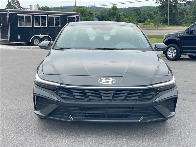 2024 Hyundai ELANTRA SE IVT