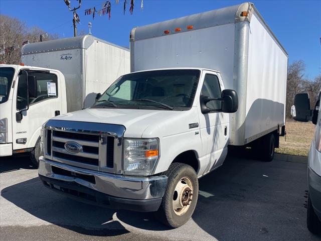 2013 Ford E-Series E-350 SUPER DUTY 176  DRW