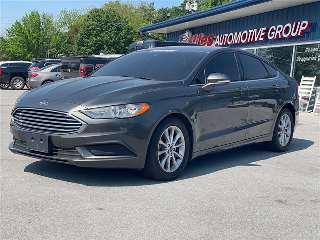 2017 Ford Fusion SE FWD