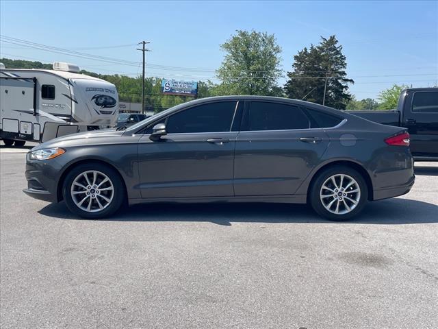 2017 Ford Fusion SE FWD