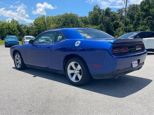 2021 Dodge Challenger SXT RWD