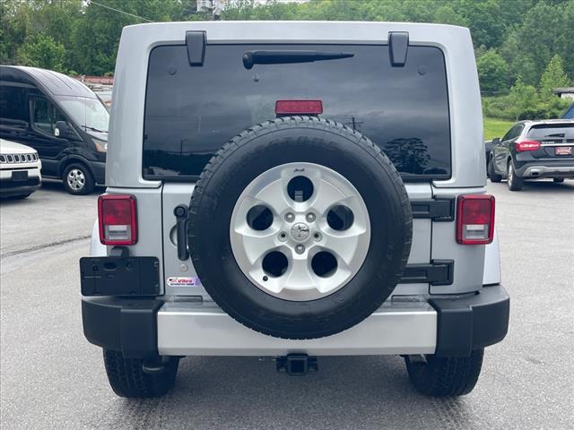 2015 Jeep Wrangler Unlimited 4WD 4DR SAHARA