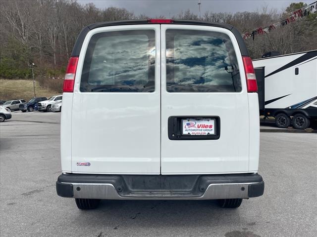 2018 Chevrolet Express RWD 3500 155