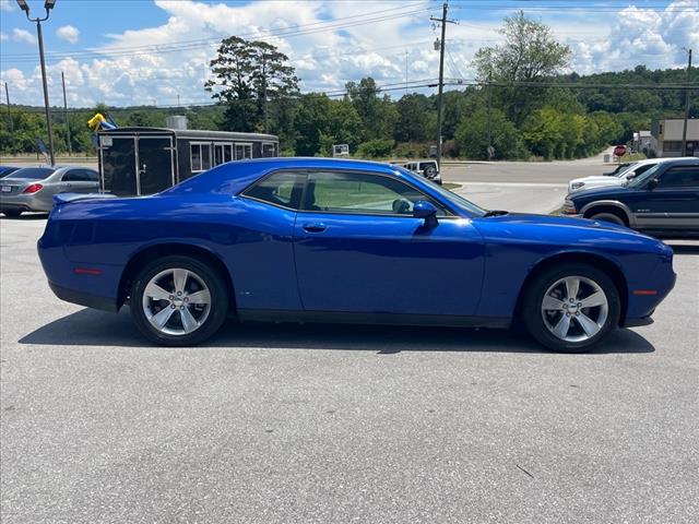 2021 Dodge Challenger SXT RWD